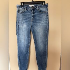 KANCAN signature kurvy mid-rise ankle skinny jean